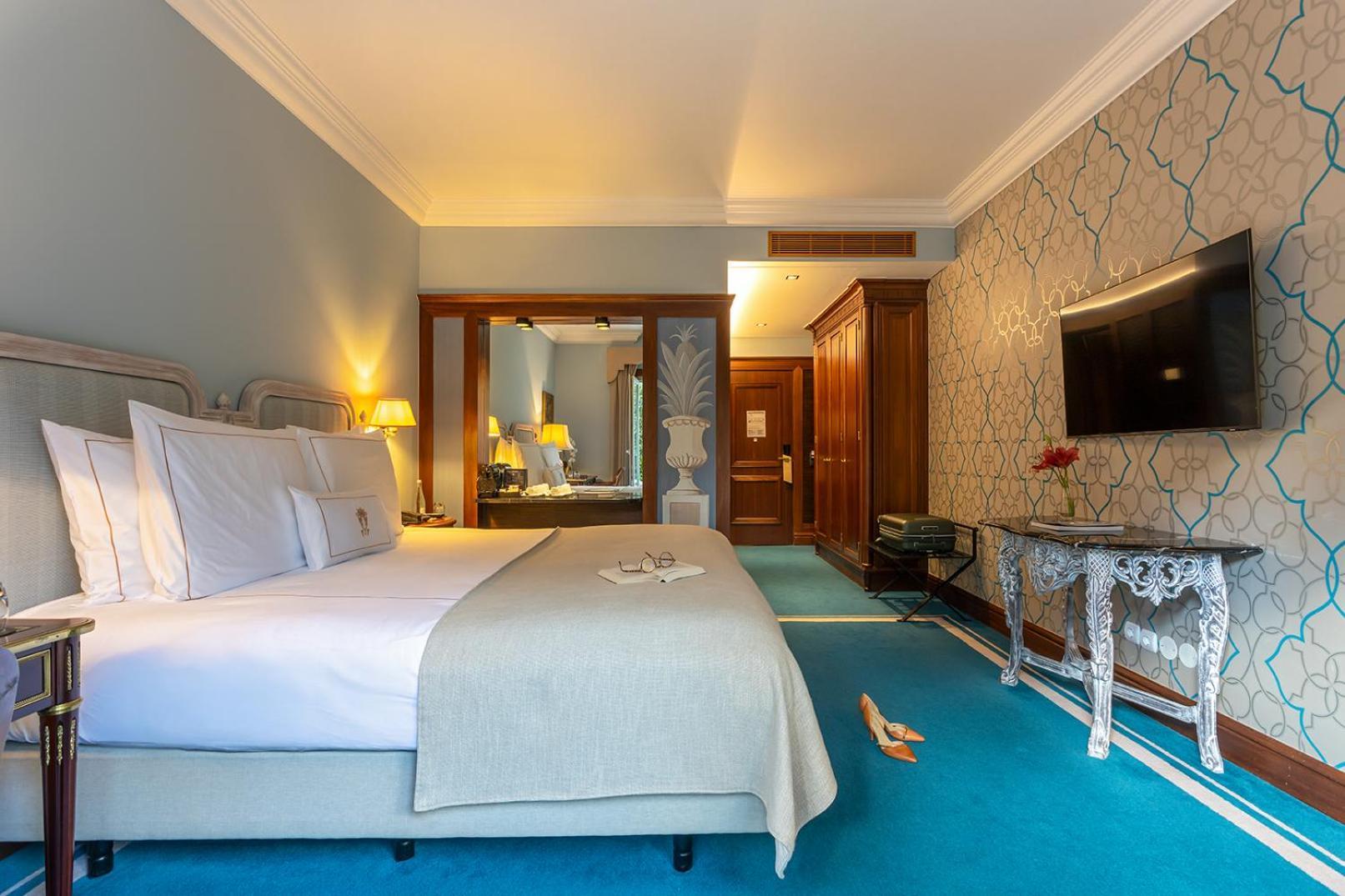 ペスタナ パレス リスボア ホテル&センター モニュメント リスボン エクステリア 写真 A room at the hotel